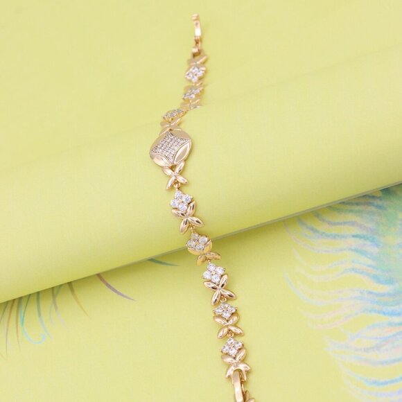 "Elegant Rose Gold Bracelet with Floral Design and Crystal Accents, XPBL0969 - Picture 7 of 13